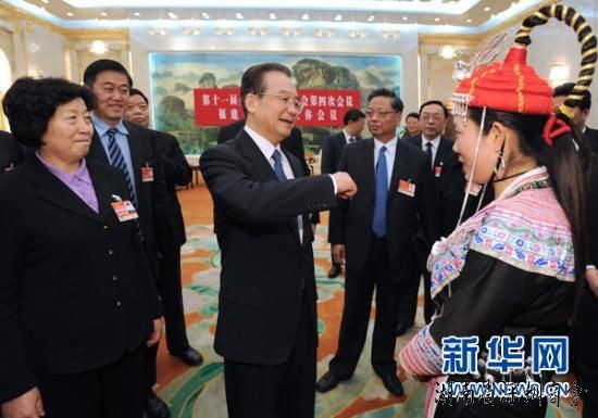 温家宝习近平贺国强参加审议