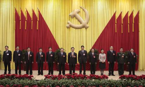 11月23日 ,新当选的中国共产党湖南省第十届委员会常务委员会委员与新闻媒体见面。本报记者 张目摄