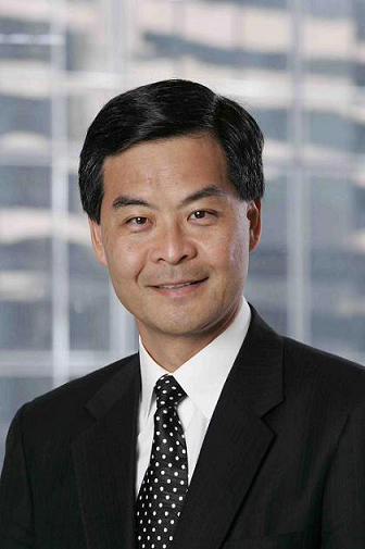 梁振英当选香港特区第四任行政长官人选