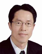 国务院任命张晓明为香港中联办主任